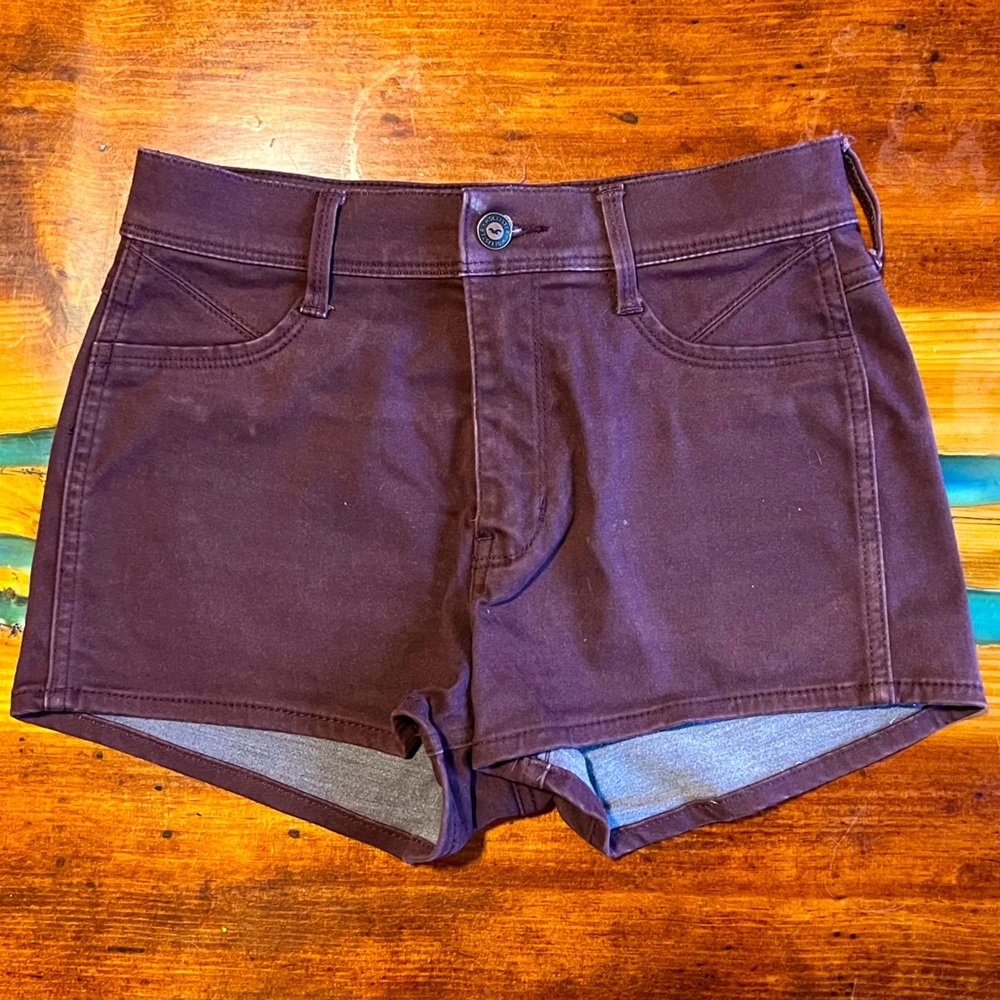 Hollister Dark Burgundy High Rise Short Shorts